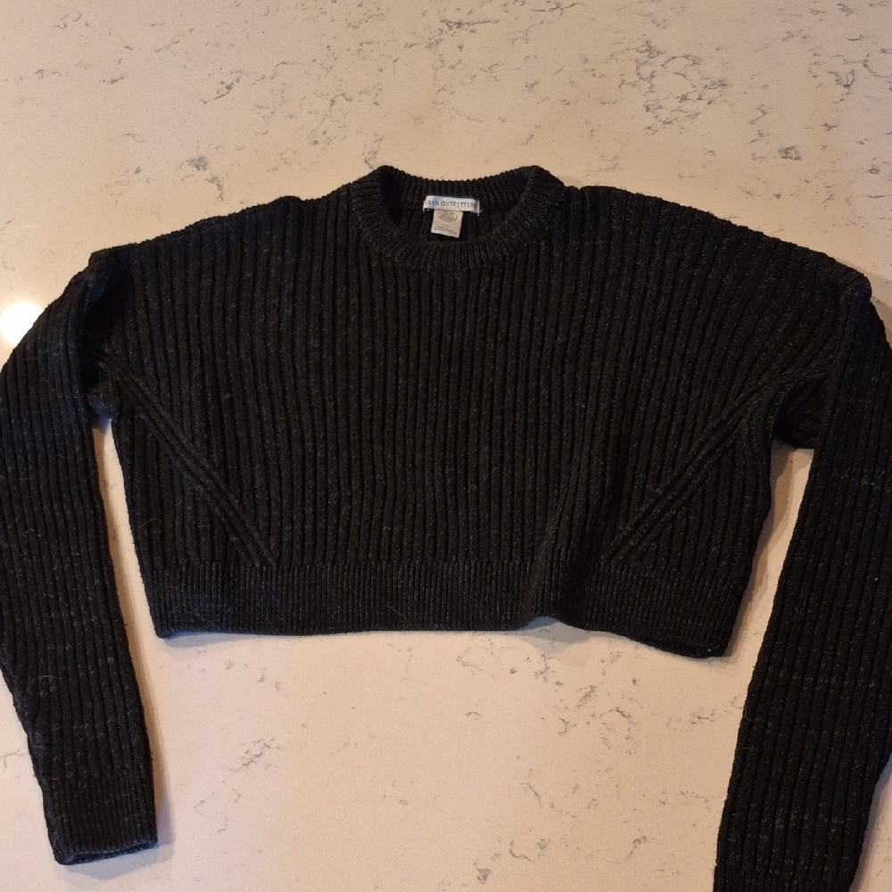 Urban Outfitters Dark Charcoal/Black Cropped Ribbed Crewneck Sweater